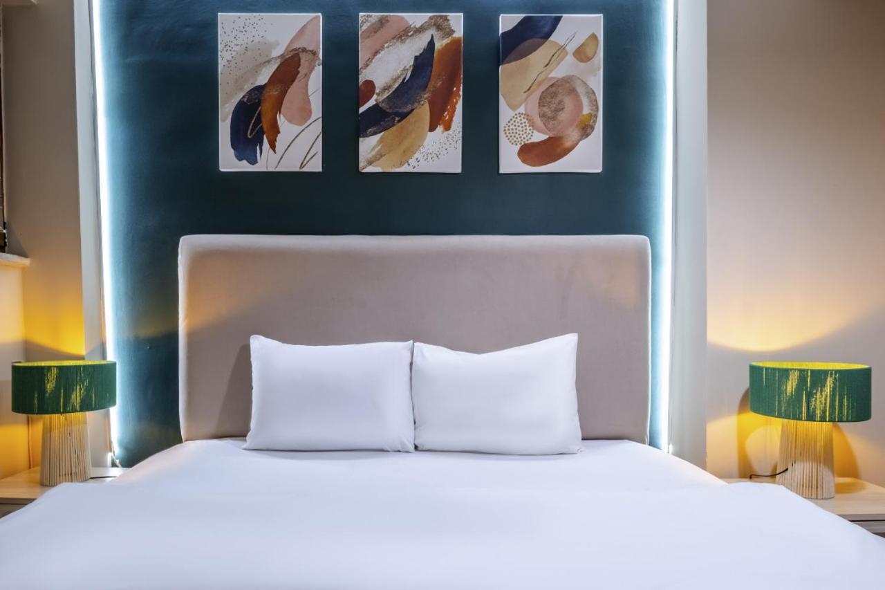 Colorful Modern Flat With View 5-min Walk To Istiklal Avenue In Beyoglu Apartment *