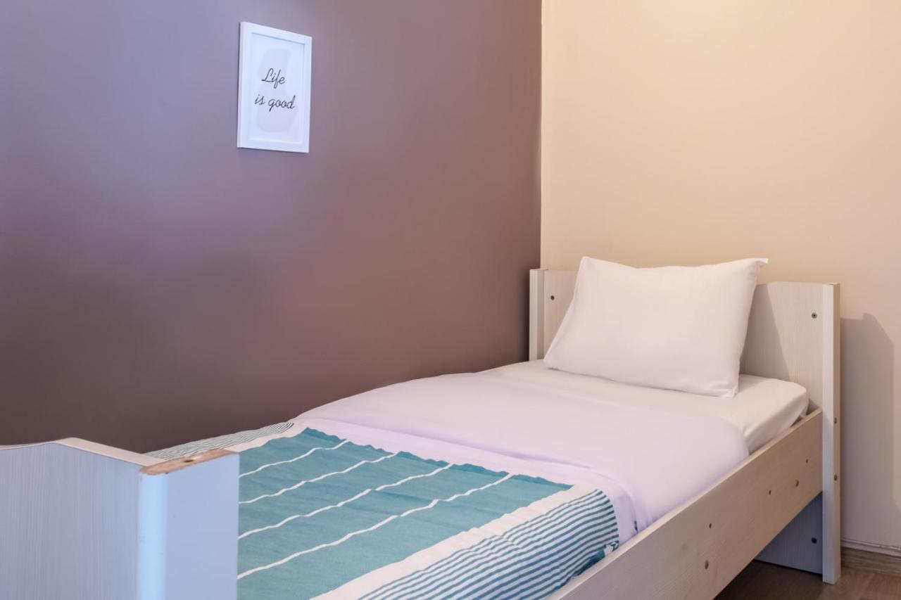 Colorful Modern Flat With View 5-min Walk To Istiklal Avenue In Beyoglu