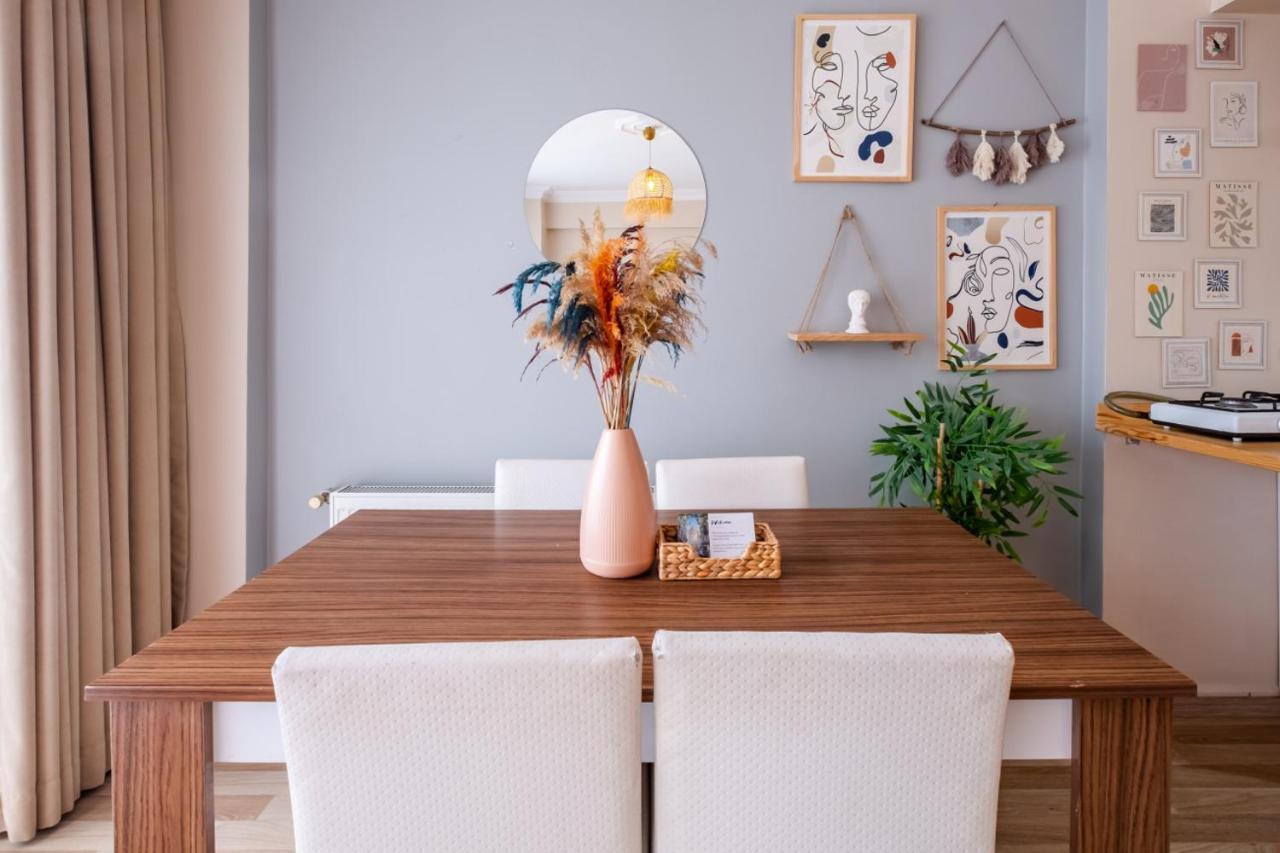 Colorful Modern Flat With View 5-min Walk To Istiklal Avenue In Beyoglu * Istanbul