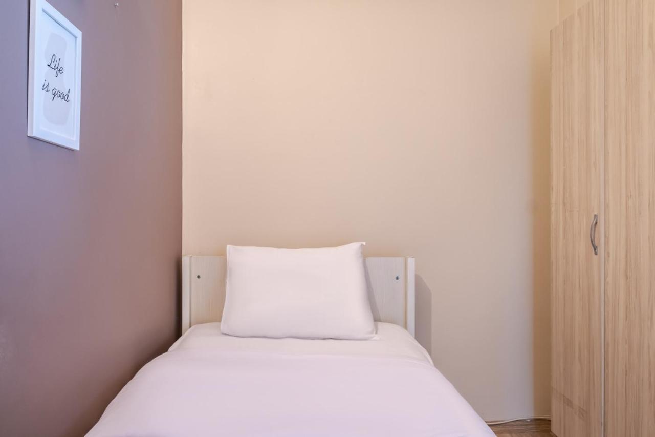 Colorful Modern Flat With View 5-min Walk To Istiklal Avenue In Beyoglu *