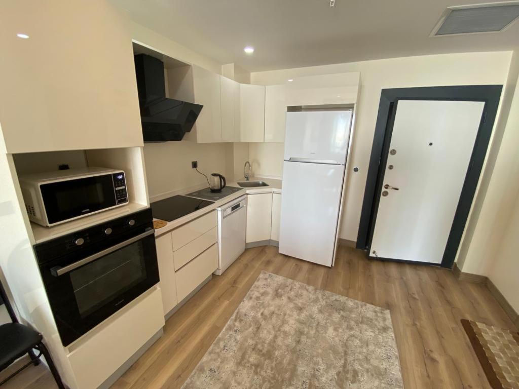 Sea And View, Modern Building, Luxurious Furniture, Residential Complex, Floor
