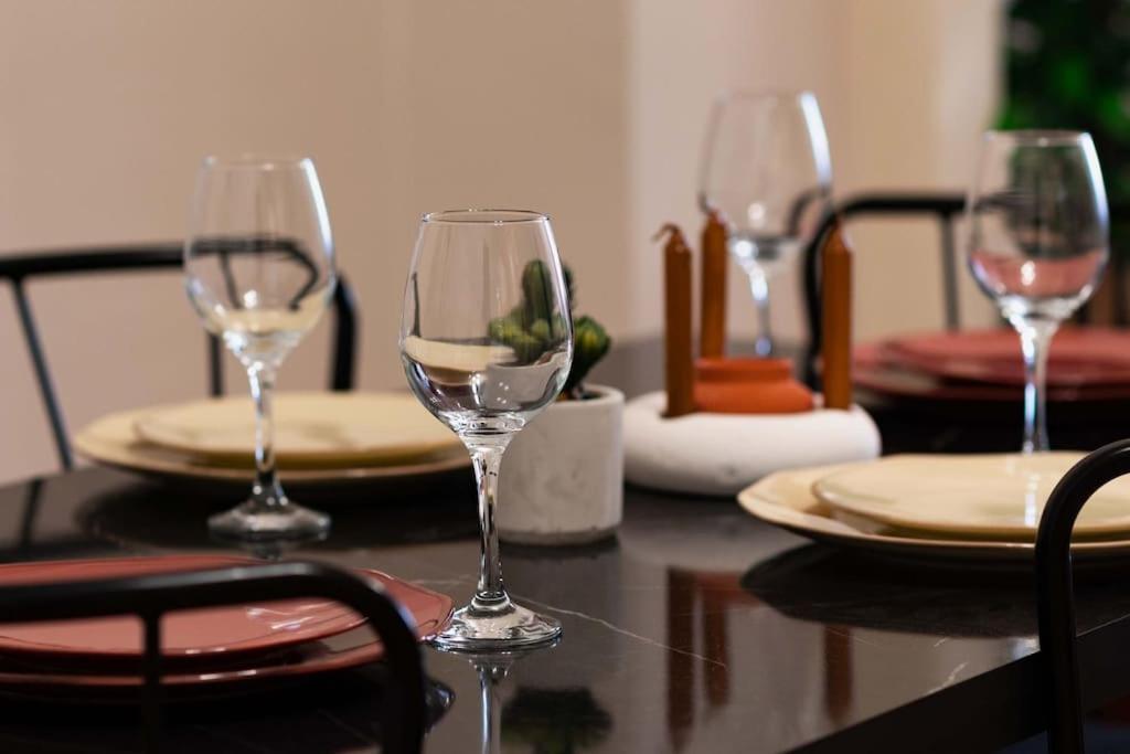2br Historical & Spacious Apt. In Heart Of Taksim Apartment