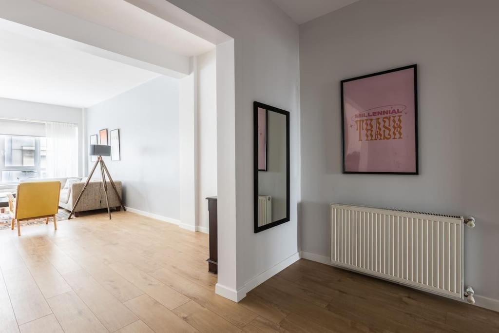 Spacious Apt W/ Amazing Location * İstanbul