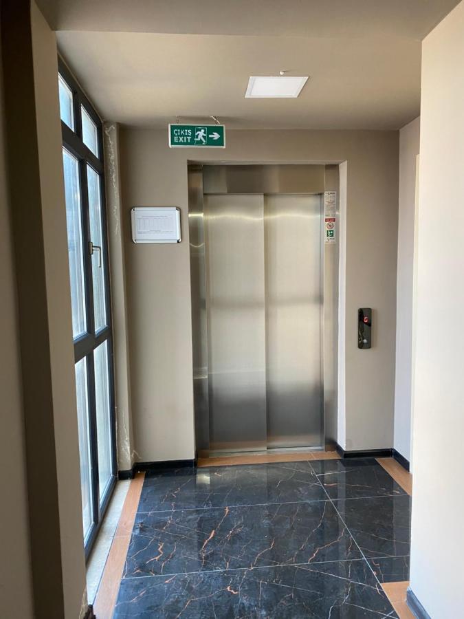 Sisli Apartment, 2 Bedrooms, 250 M Metro, New Modern Apartment *