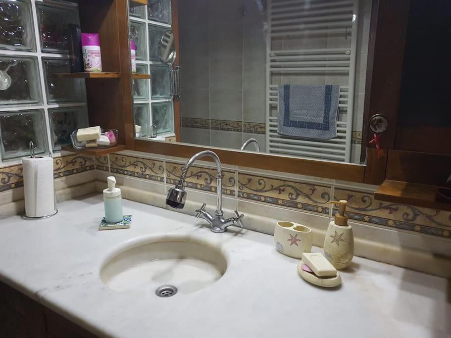 Apartment 15 Min To Saw Airport + 5 Min To Metro Istanbul