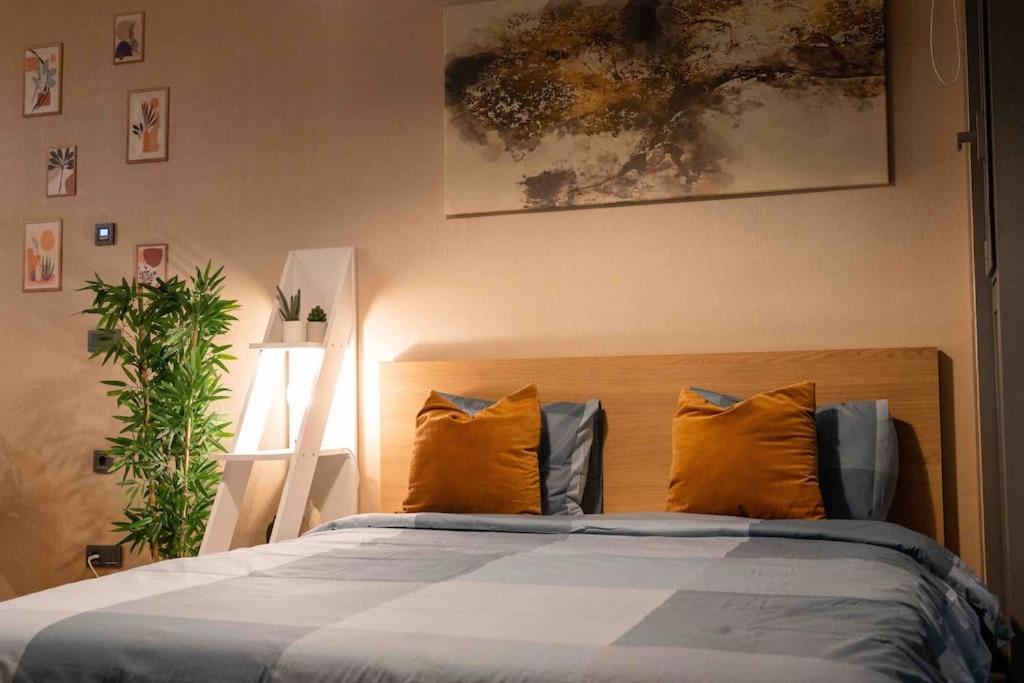 Highest Luxury Tower Skyland Studio Apartment *