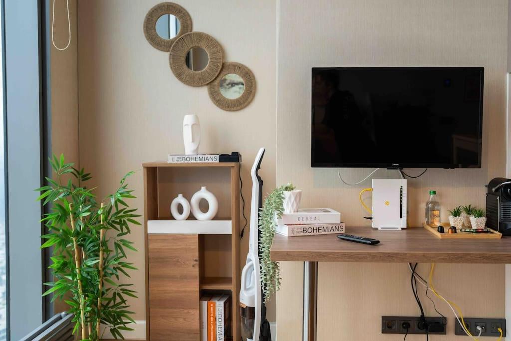 Highest Luxury Tower Skyland Studio