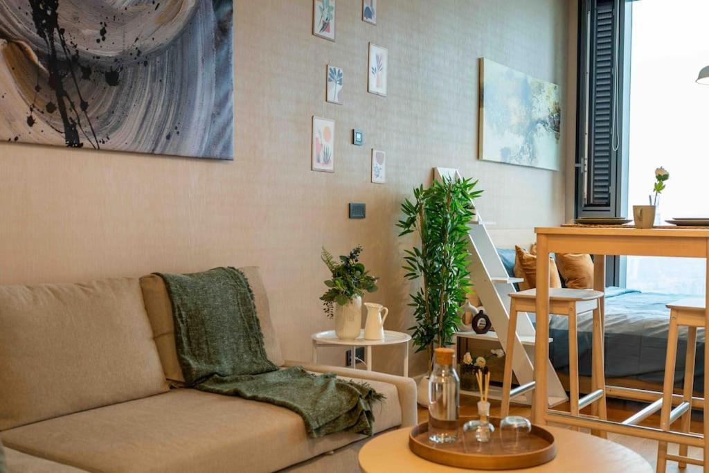 Apartment Highest Luxury Tower Skyland Studio Istanbul