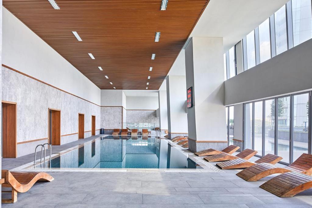 Highest Luxury Tower Skyland Studio Apartment *