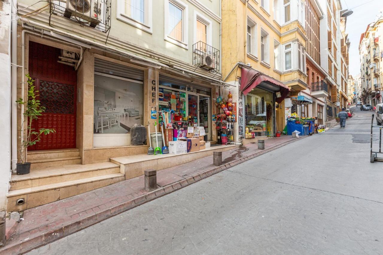 Galata Port