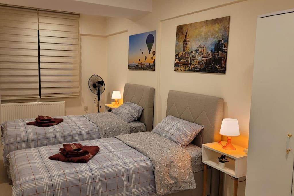 1 Min To Metro, Cosy Flat For 8 Guests, 2nd Floor Apartment *