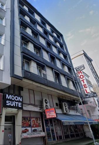 Moon Sirinevler Hotel