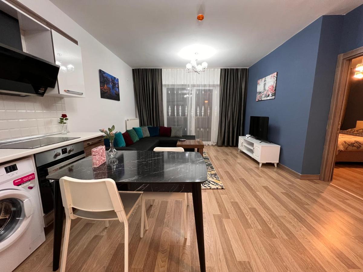 Apartment Alpha Home-aris