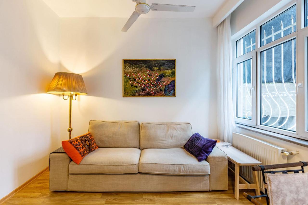 Vibrant Flat In Cihangir With Location Apartment