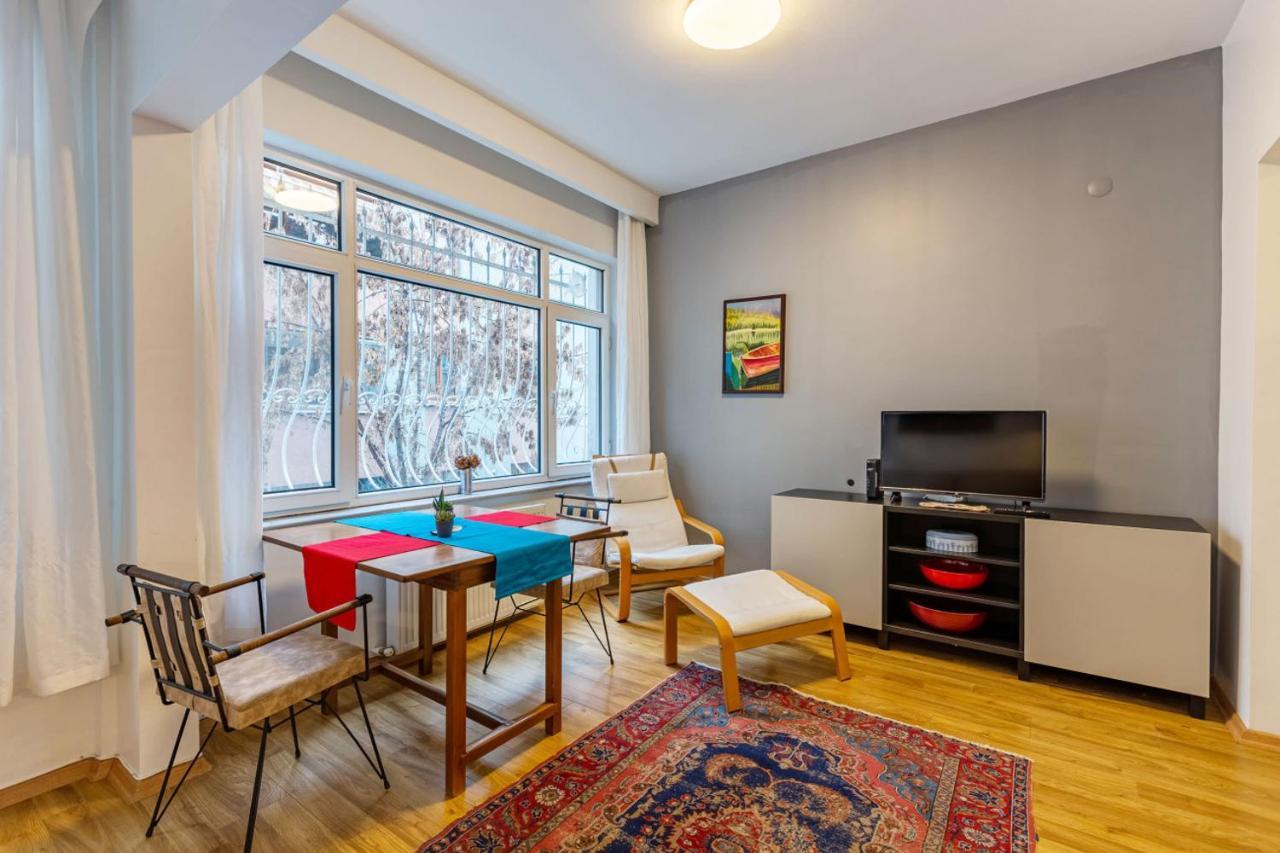 Vibrant Flat In Cihangir With Location Apartment