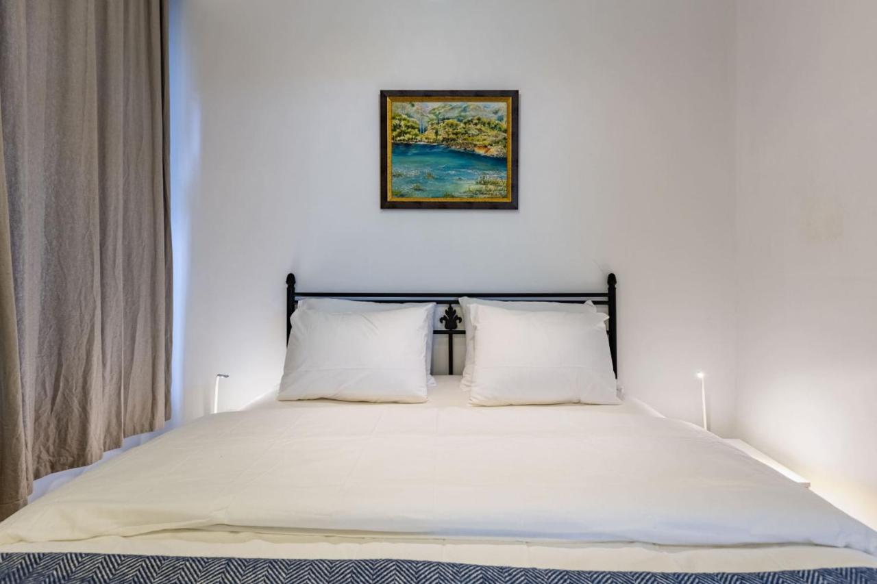 Vibrant Flat In Cihangir With Location Apartment *