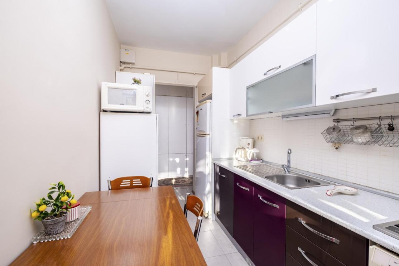 Chic Flat With Balcony Close To Caddebostan Shore Daire İstanbul