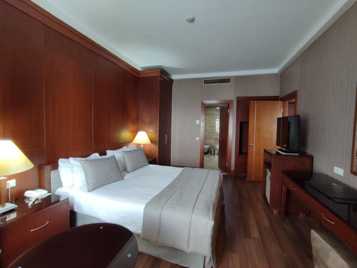 Hotel The Park Bostanci