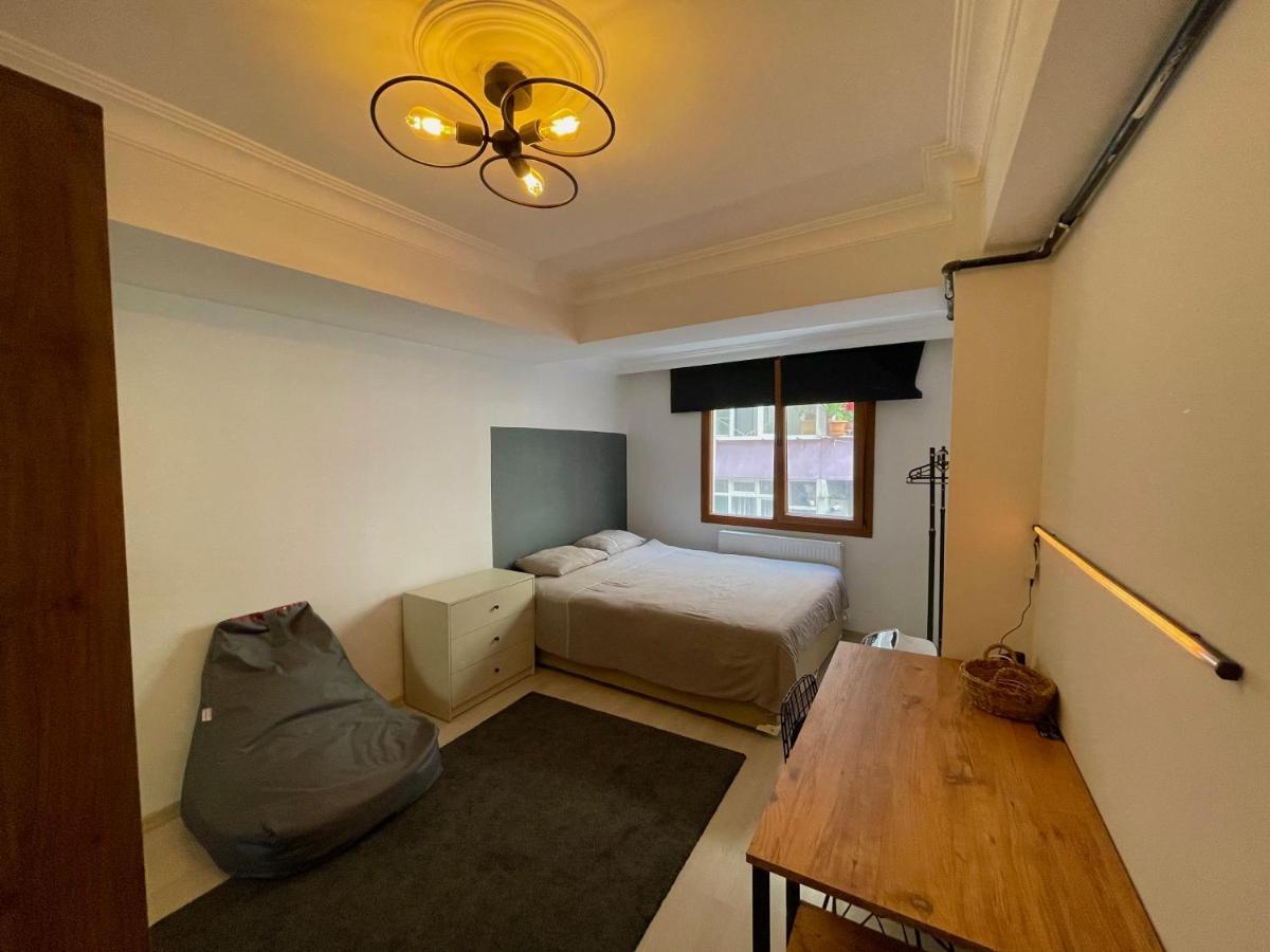 Town Center,suitable For Family,2+1 New Building Apartment Istanbul