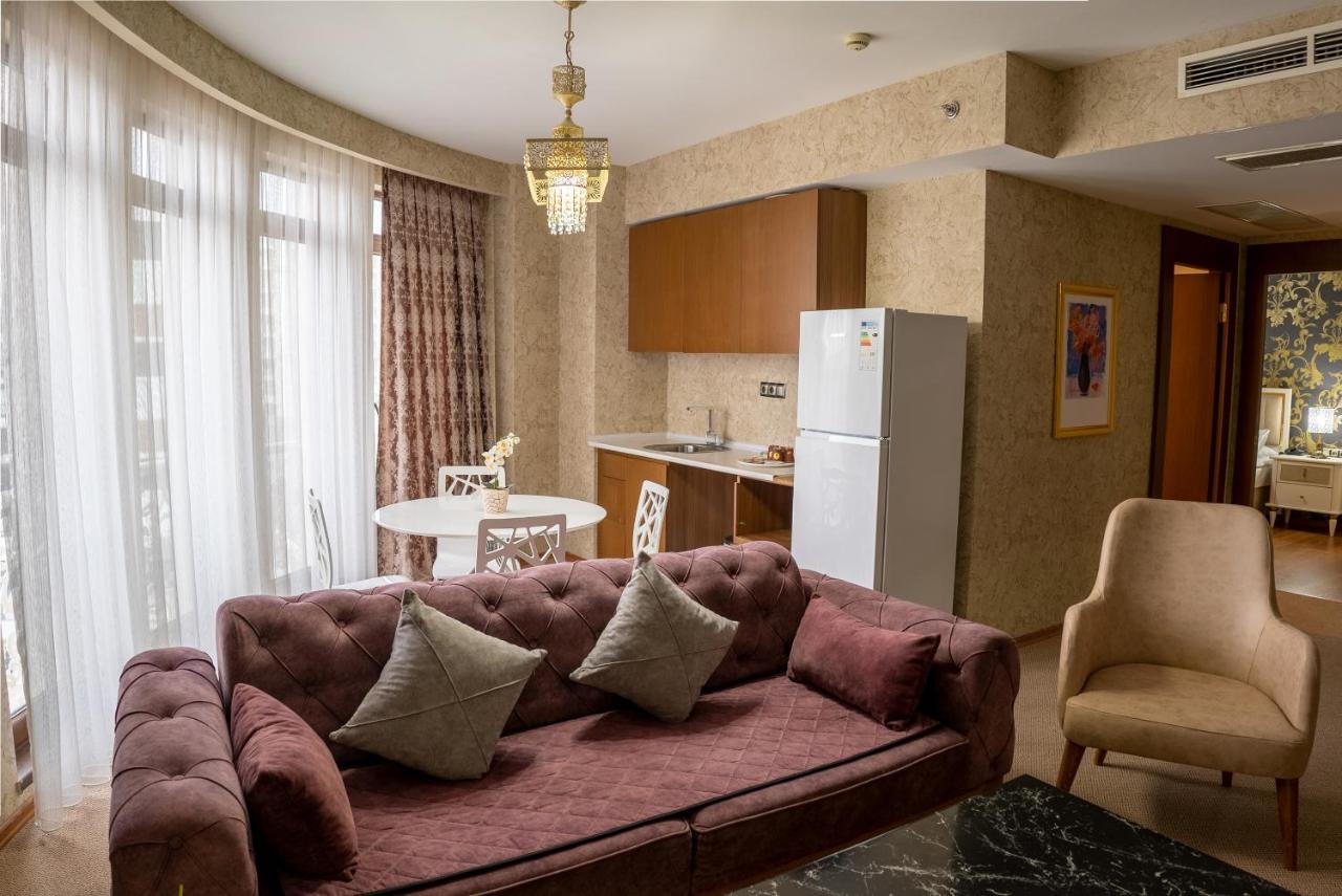 Hotel My Palace Saw