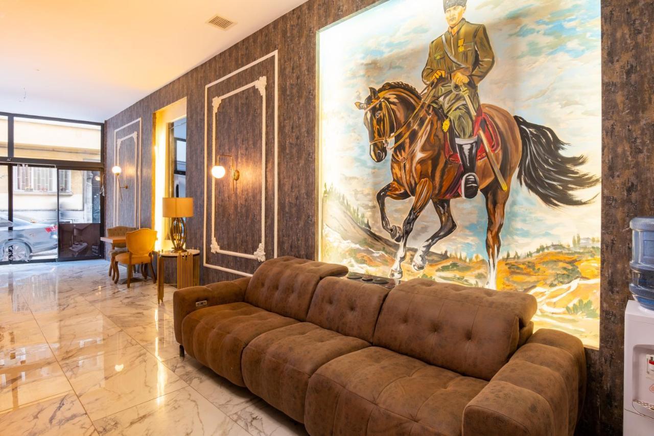 Hotel Orange & *