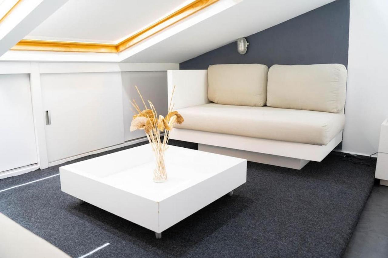 Sleek And Duplex House In Beyoglu Apartment *