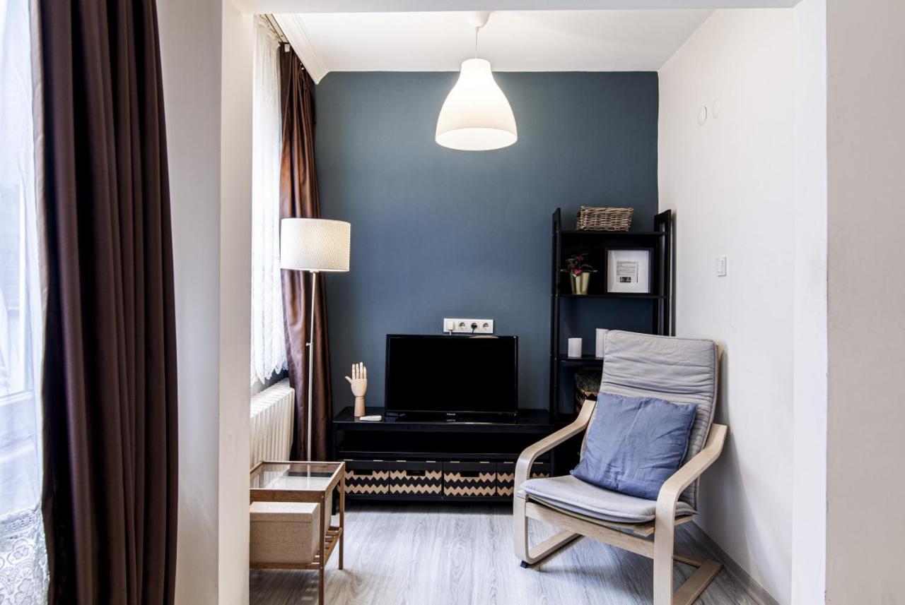Amazing Flat Close To Kabatas Ferry Station *