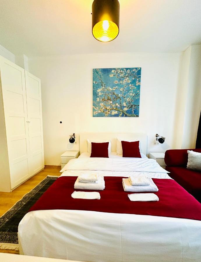 Aram Galata Suites *
