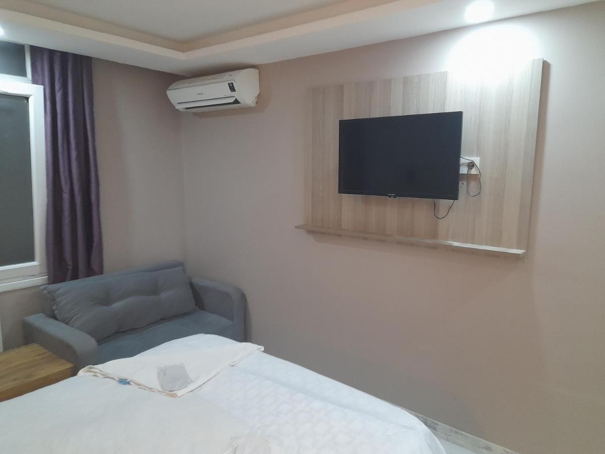 Moon Sirinevler Hotel 2*