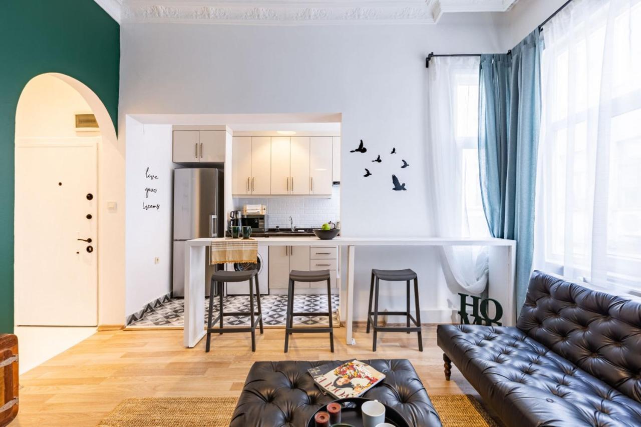 Stylish Flat 5 Min To Taksim Square In Beyoglu Apartment *