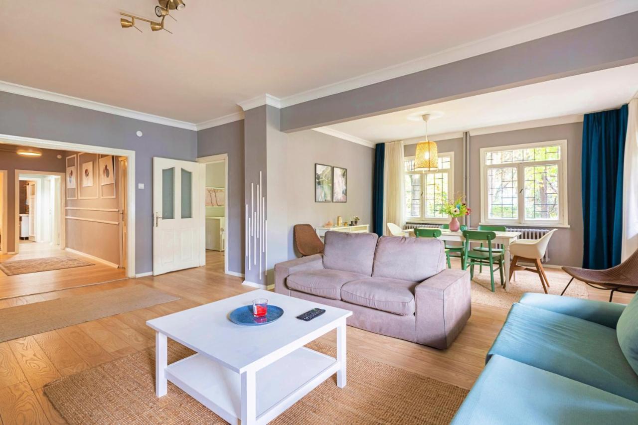 Outstanding Flat With Stylish Interior And Excellent Location Close To Shopping Malls In Sisli Istanbul