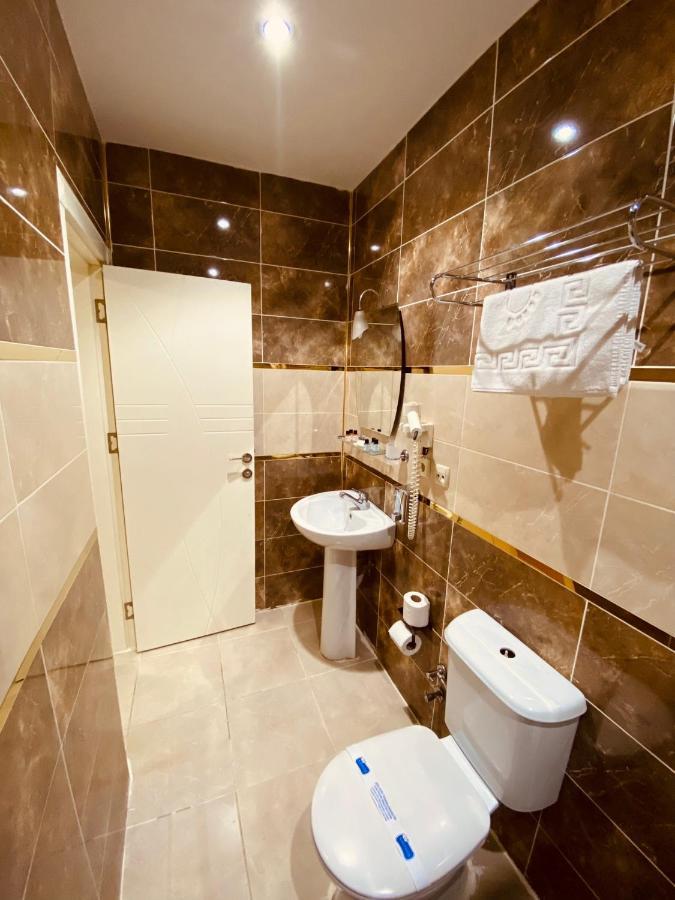 Adora Cafe & Restaurant 3* İstanbul
