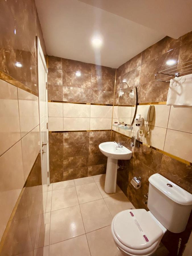 Otel Adora Cafe & Restaurant İstanbul
