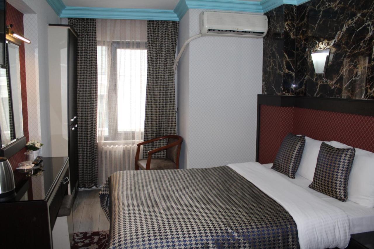 Falcon Hotel