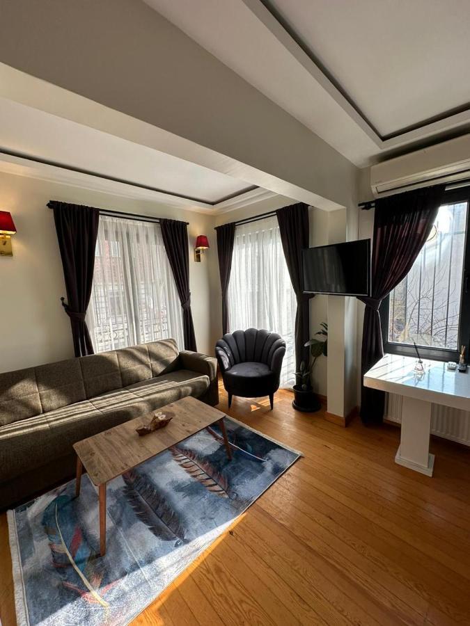 S.e.s. Taksim Apartment