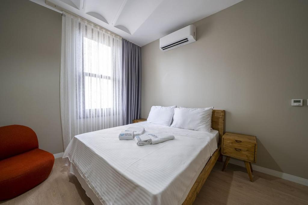 Historic 2 Bedroom Galata Apt-heart Of Kuledibi 1