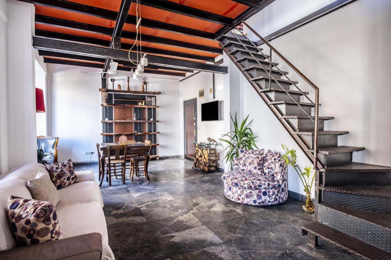 Authentic Flat With Excellent Location In Beyoglu