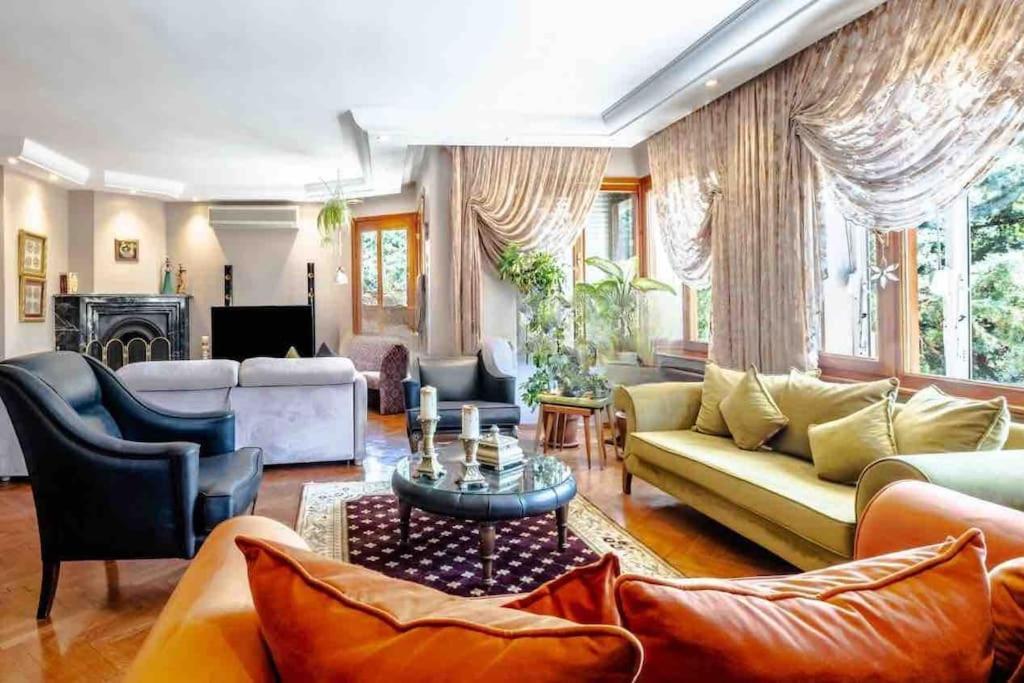Peaceful Hometown With Perfect Sea And Forest View Apartment *