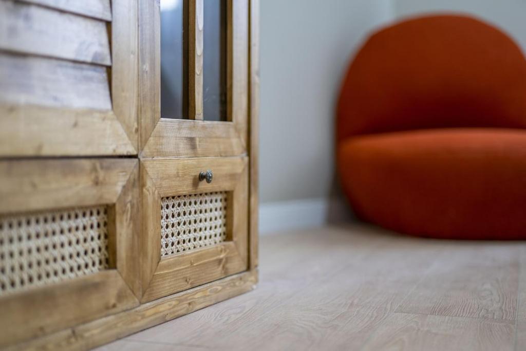 Historic 2 Bedroom Galata Apt-heart Of Kuledibi 1 Apartment *