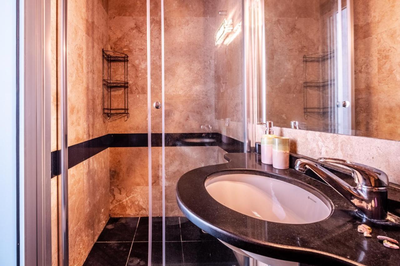 Authentic Flat With Excellent Location In Beyoglu Apartment *