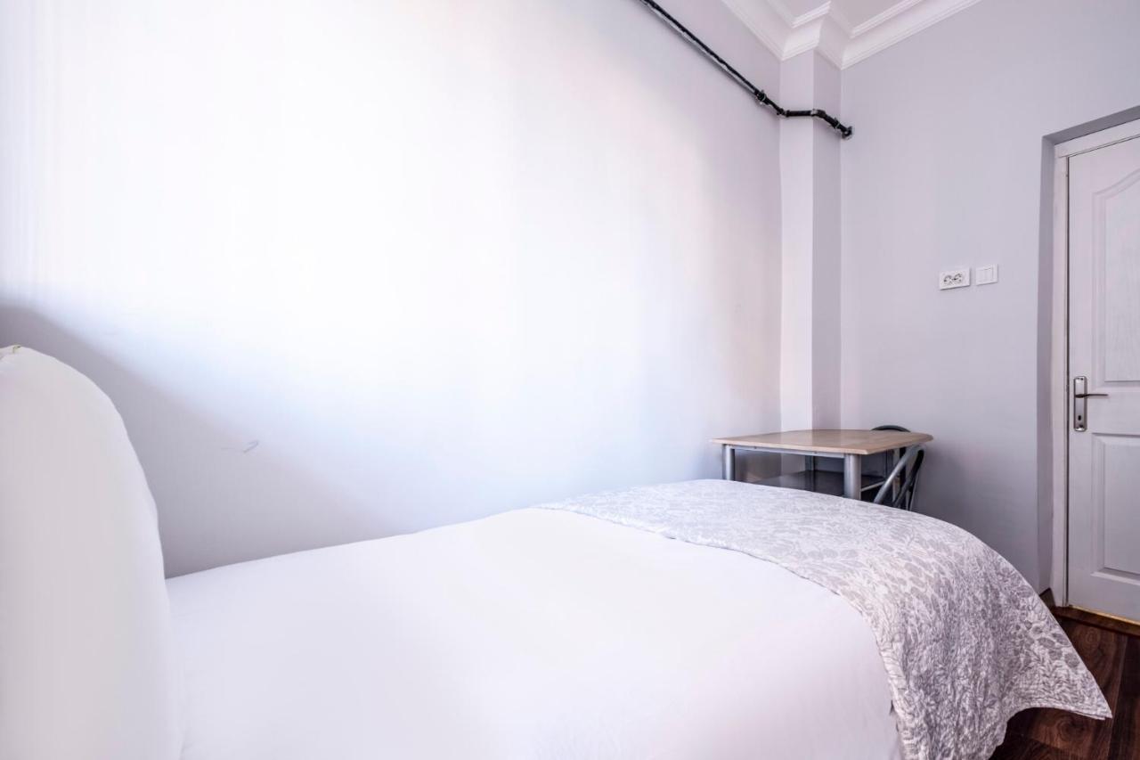 Apartment Sleek Flat 50 M To Bull Statue In Kadikoy *