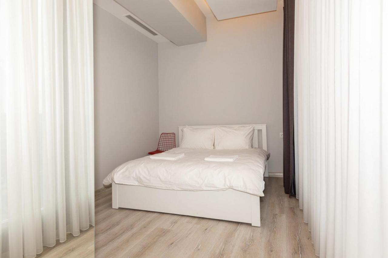 Modern And Spacious Flat With City View In Sariyer