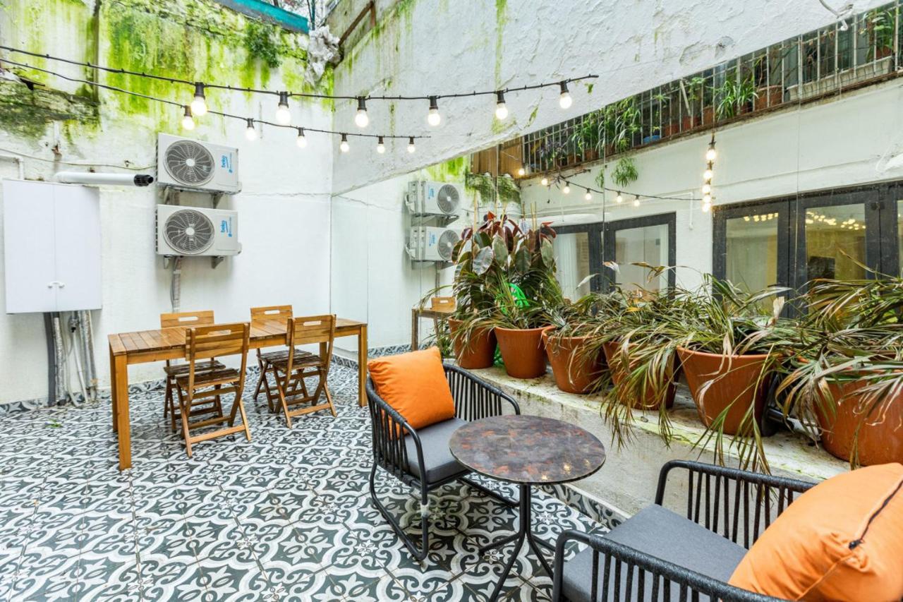 Apartment Excellent Flat With Lovely Backyard In Cihangir *