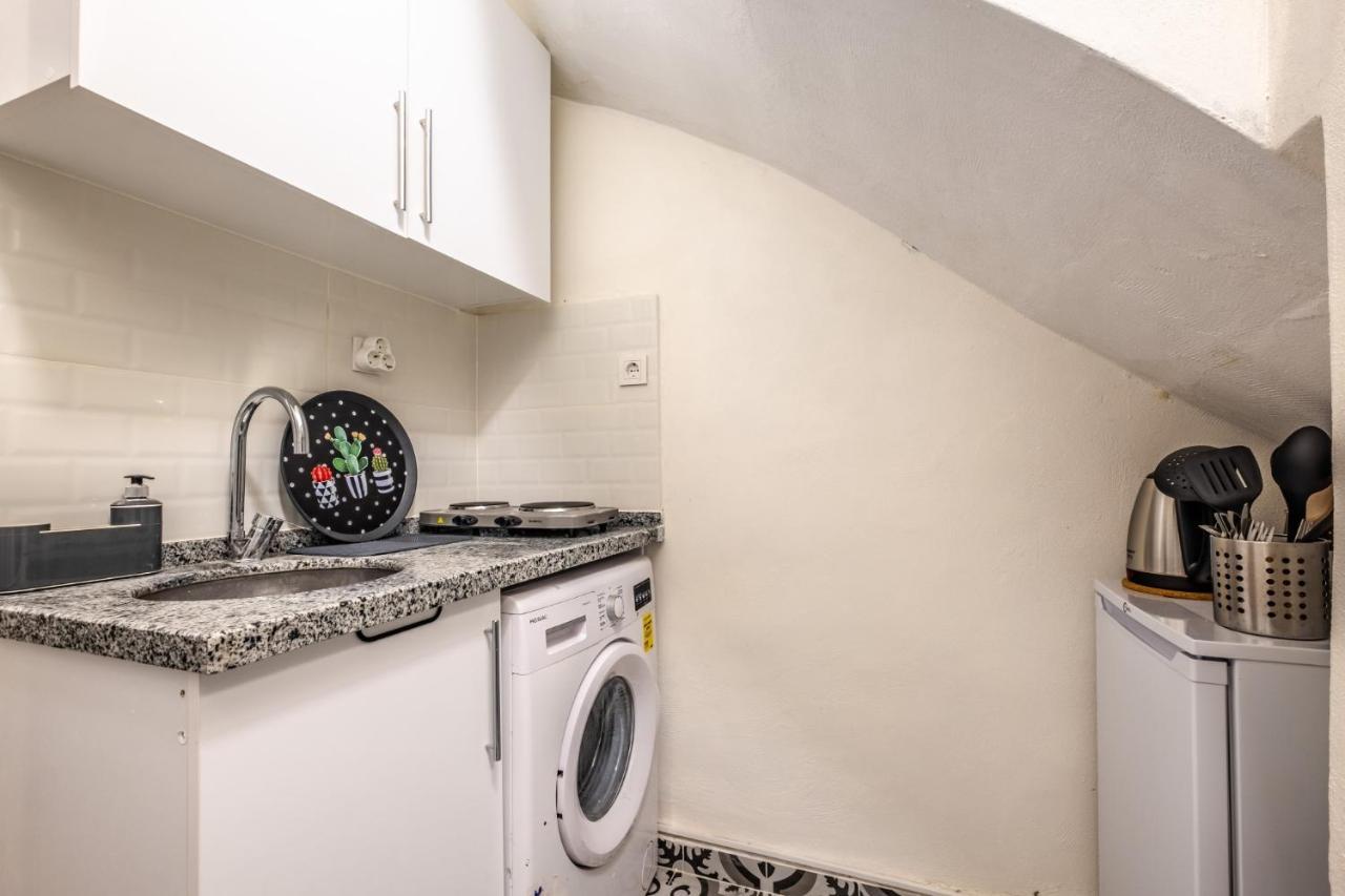 Cozy Studio Flat With Backyard In Sisli Apartment Istanbul