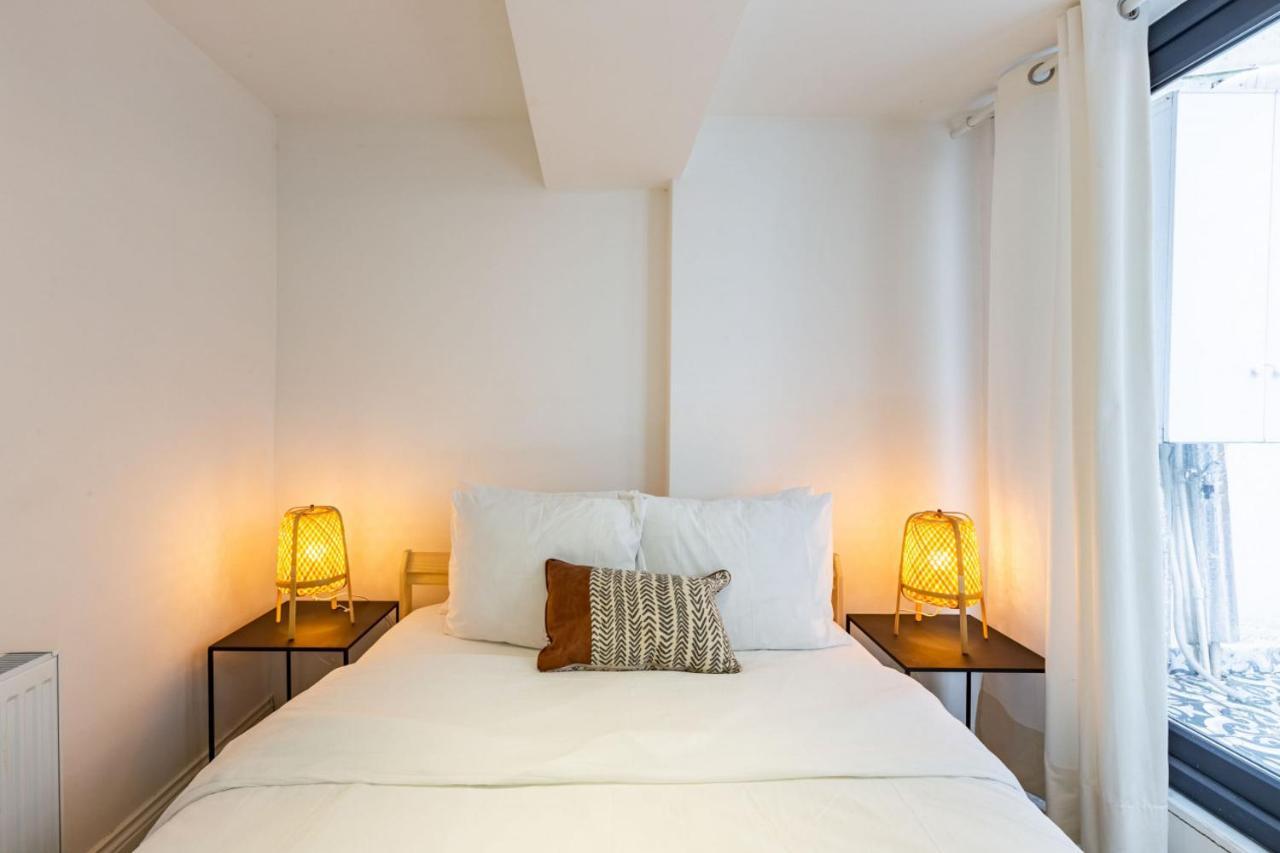 Excellent Flat With Lovely Backyard In Cihangir Apartment *