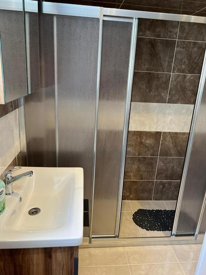 Apartment Lovely 3-bedroom In Sisli *