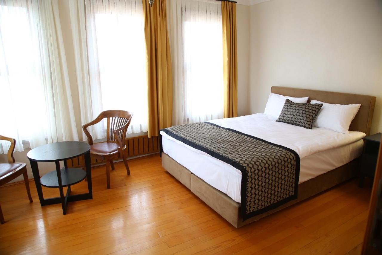 Hotel Anemas *
