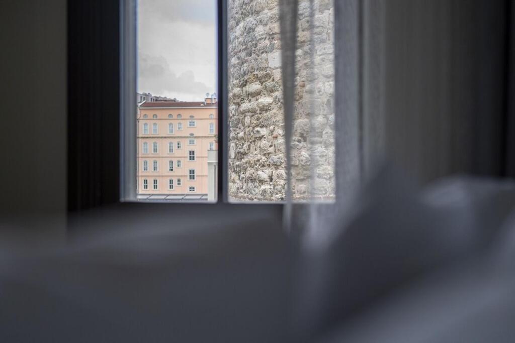 Apartment Historic 2 Bedroom Galata Apt-heart Of Kuledibi 1 *