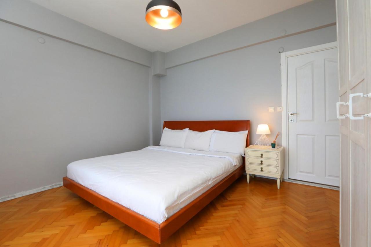 Exclusive Flat With Bosphorus View In Besiktas Apartment *
