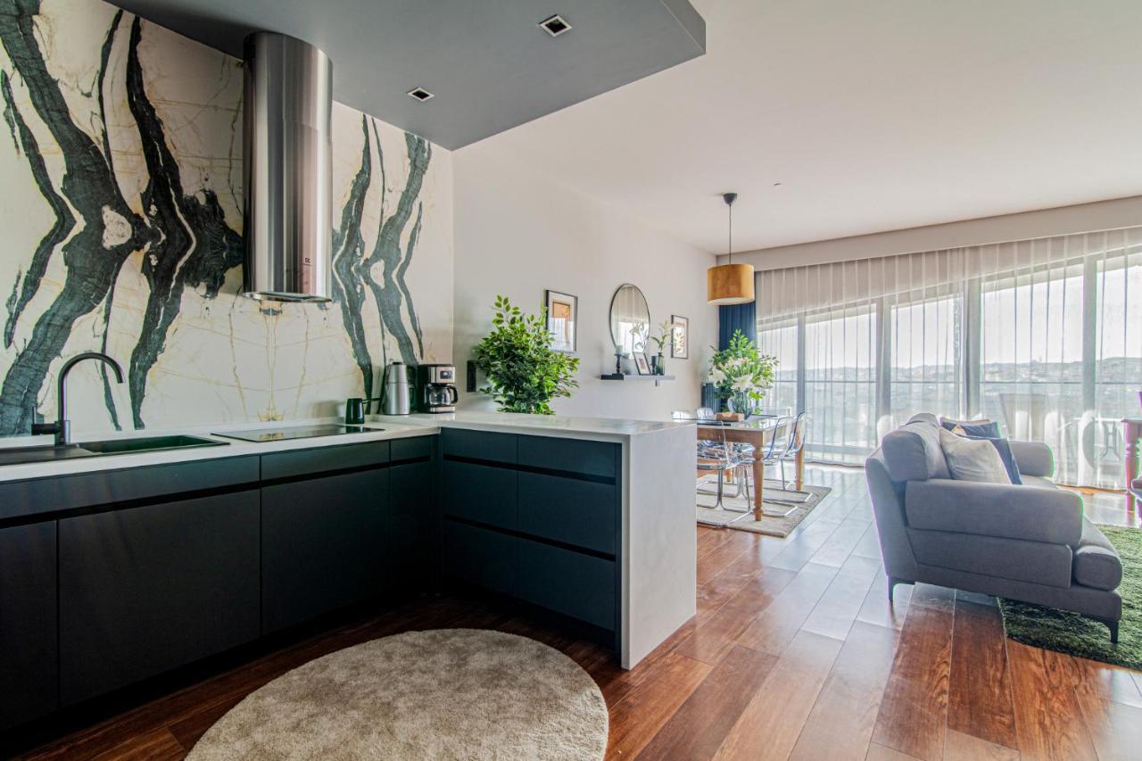 Centrally Located Flat With Balcony In Beyoglu Daire İstanbul